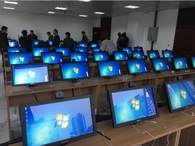 蘇州園區(qū)車管所考試機27臺、學習機48臺、排隊叫號系統(tǒng)
